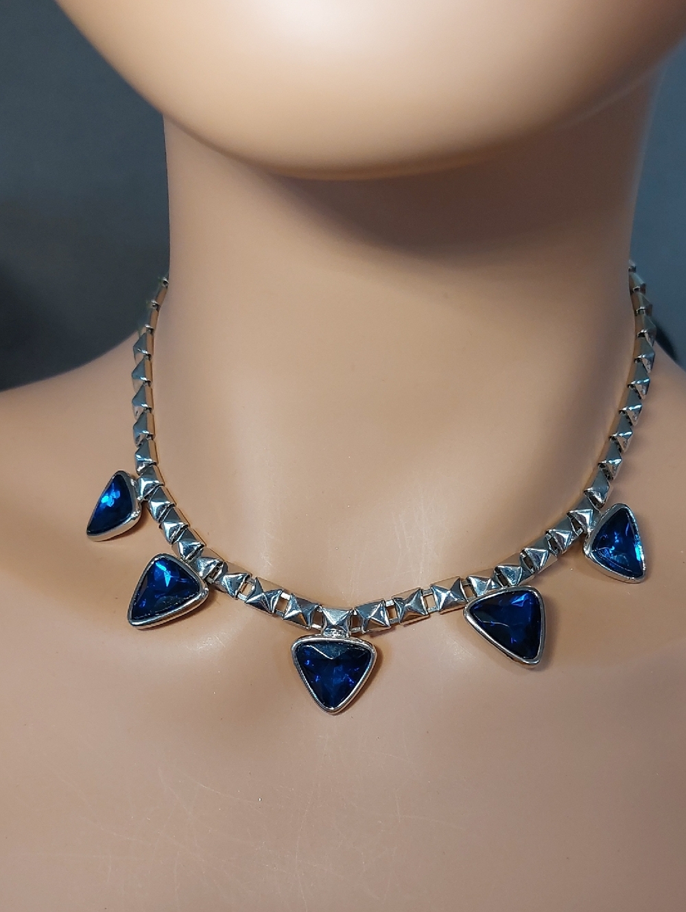 Silvertone Blue Faceted Glass Necklace 16" -18"